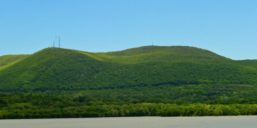 Scenic hike offering views and outdoor fun, one of the famous things to do in the beacon.