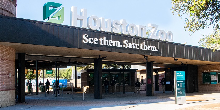 An image of the main entrance of Houston Zoo, a popular zoo in United States.