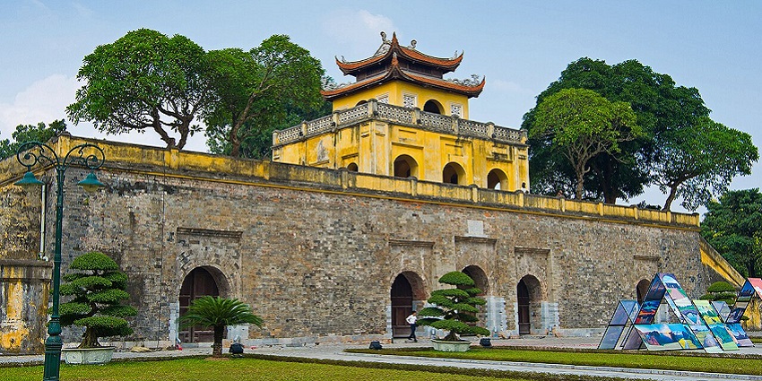 Preserved royal foundation stones and archaeological relics at Thang Long