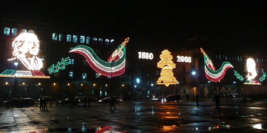 Colourful lights illuminate during Día de la Independencia, one of the festivals in Mexico