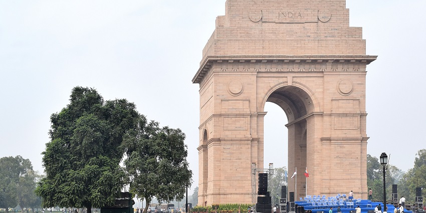 Image Of The beautiful India gate and its idyllic surrounding