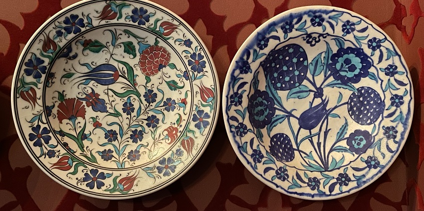 Vibrantly patterned Iznik ceramic plates and bowls, among the best things to buy in Istanbul.