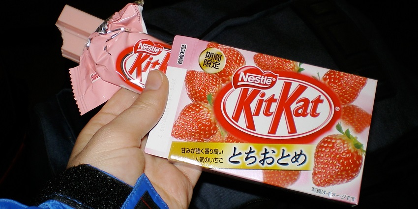 A kit kat bar with strawberry-flavoured kit kat within, one of the best things to buy in Japan.