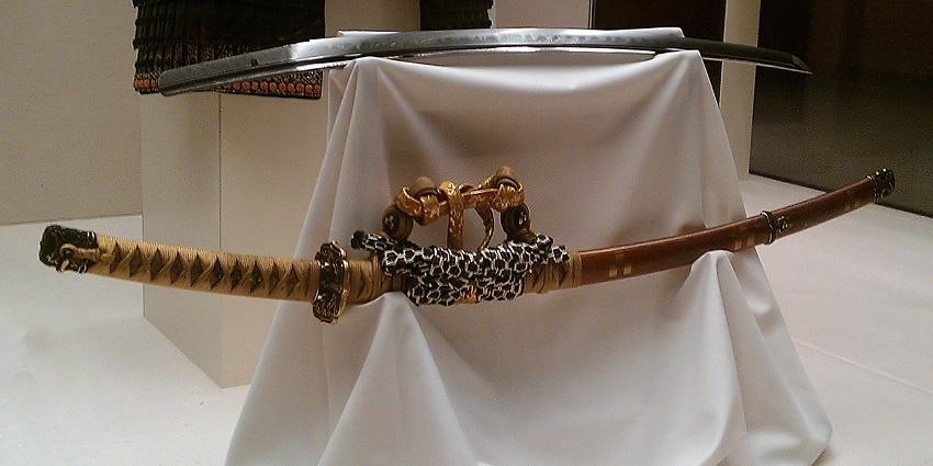 Images of decorative Japanese swords, one of the best things to buy in Japan.