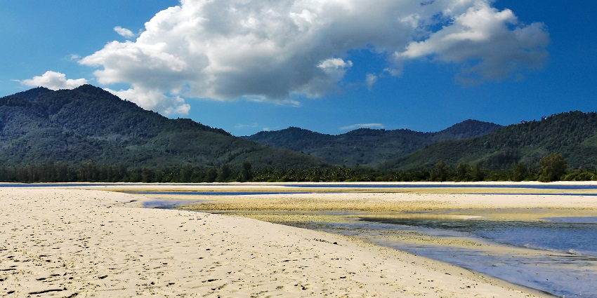 A quiet island escape with local villages, coconut groves, and unspoiled beaches.