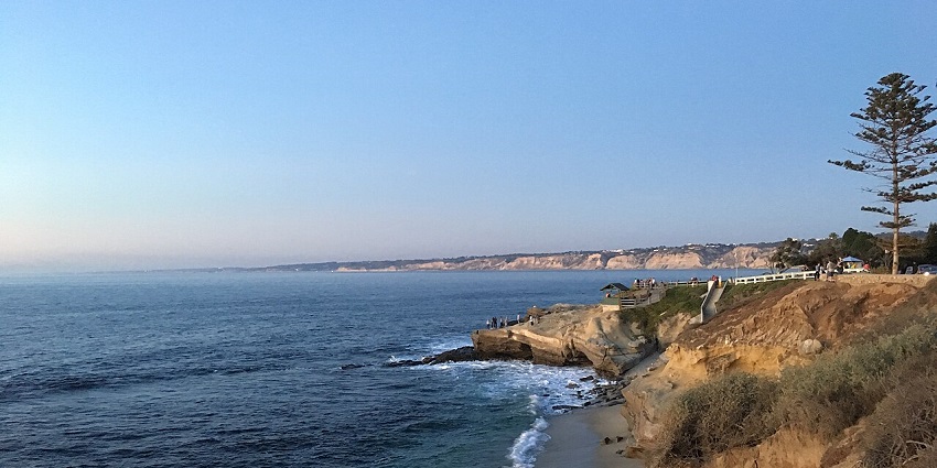 A picturesque coastal spot with crystal-clear waters, sea caves, and resident sea lions, among the best places to visit near San Diego.