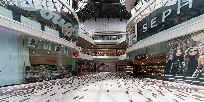 A commercial centre similar to Madinah Mall, considered one of the best malls in Madinah.
