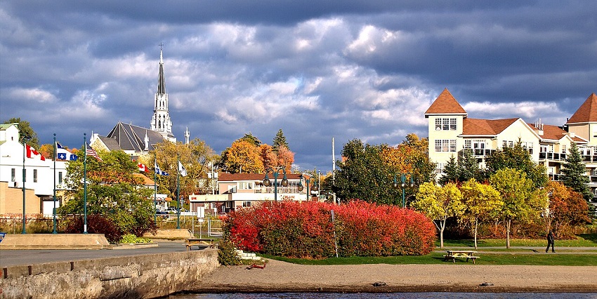 Magog, a serene lakeside town in the Eastern Townships, is perfect for nature lovers, an amazing place amongst places to visit near Montreal.