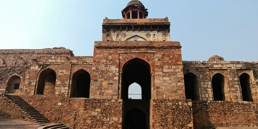 Maiji Di Sarai, a historic gem among offbeat places to visit in Patiala, offering tranquility.