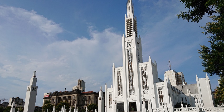 Maputo is a vibrant, cultural capital and one of the top places to visit near Mauritius.