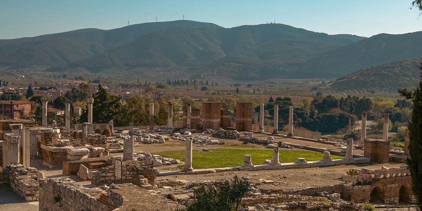 Step into history as you explore the ruins of the grand Basilica of St. John overlooking Selçuk.