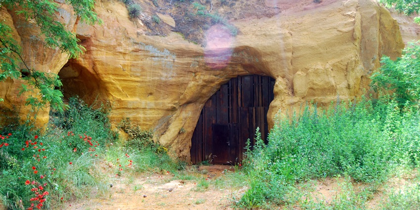 Explore colourful ochre tunnels at Mines de Bruoux – famous things to do in apt france.