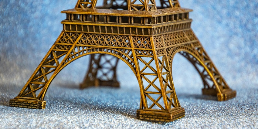 A replica of the Eiffel Tower, perfect as a souvenir, is among the best things to buy in France.