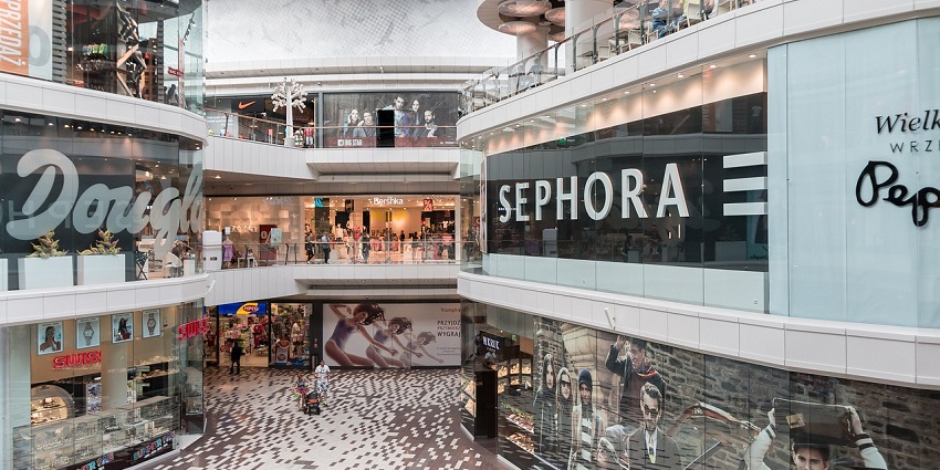 A luxury interior similar to Moda Mall, which is one of the famous malls in Manama Bahrain.