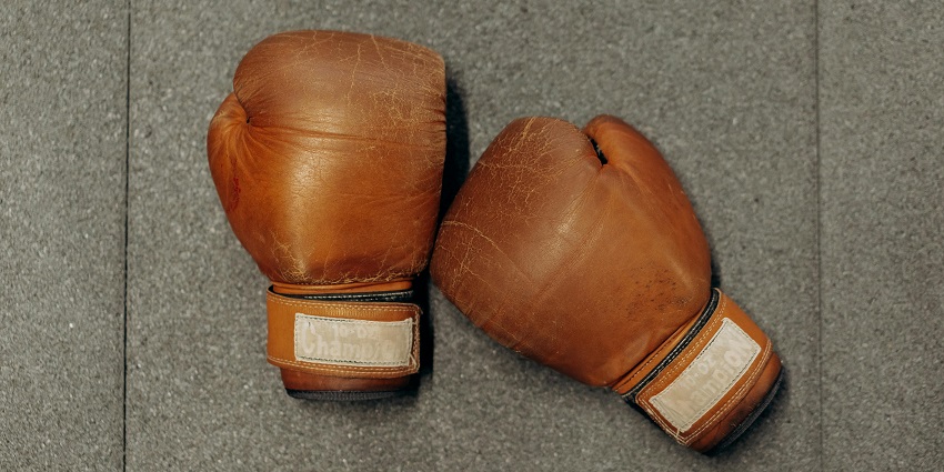Image of wrestlers wearing Muay Thai shorts, which are popular things to buy in Thailand.