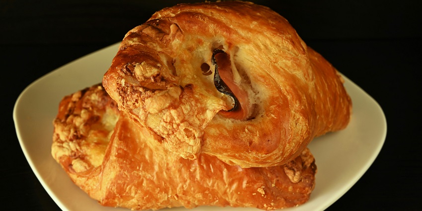Otap, a top sweet dish, is one of the most recommended things to buy in Cebu, Philippines.