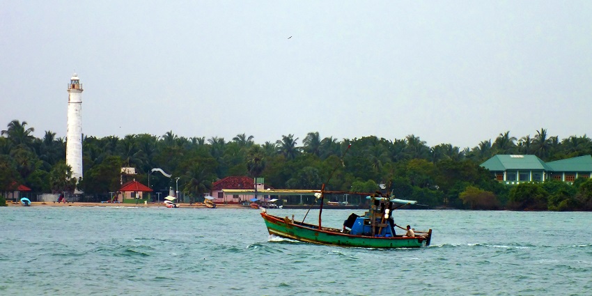 Image of the lagoons near the Batticaloa fort offering scenic views