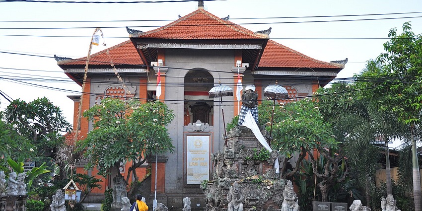 A trip to Gianyar, Bali, typically ranges from ₹50,000 to ₹2,00,000+ per person
