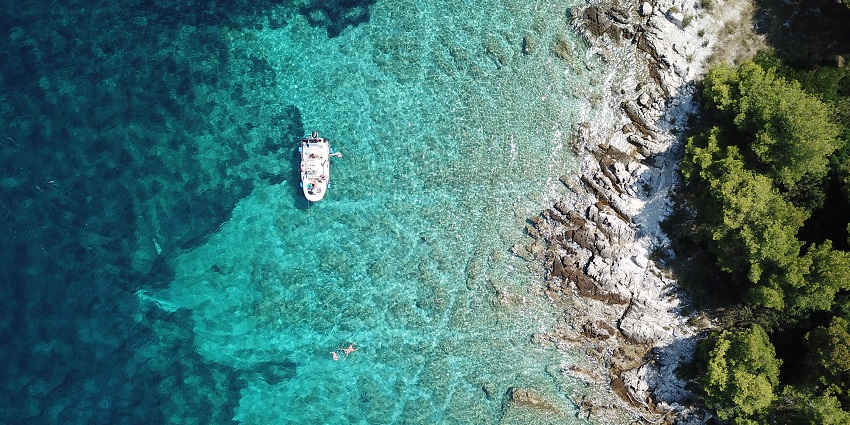 Discover Maslinica’s charm and yachts,one of the best things to do in Solta Croatia!