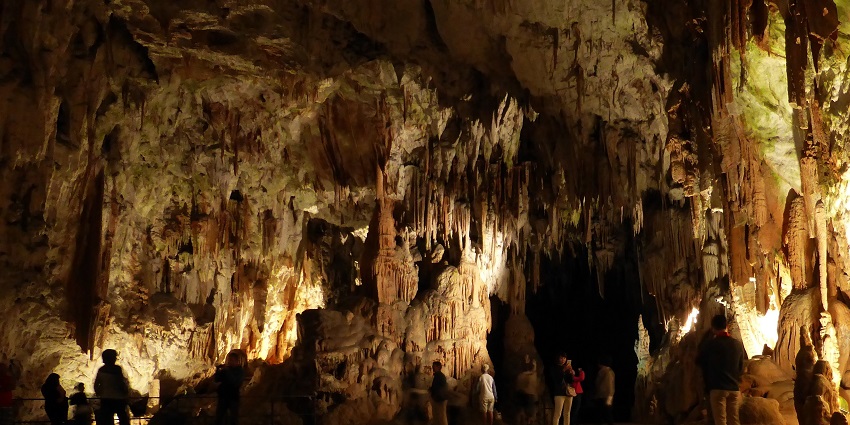 An image of the fascinating underground formations in Postojna Park, Slovenia Cave .