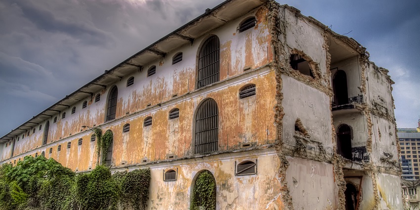 Explore the remains of Pudu Jail in Kuala Lumpur, once a prison with a dark history and lingering spirits, among the most haunted places in Malaysia.
