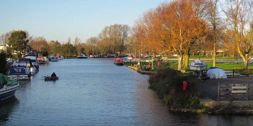 A vibrant image showing a view of Beccles Quay, a top thing to see in Beccles.