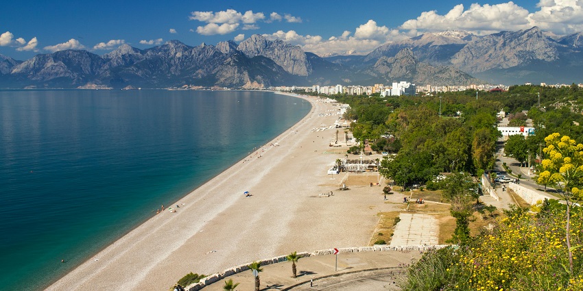 An image of Cleopatra Beach, visiting it is one of the best things to do in Alanya Turkey