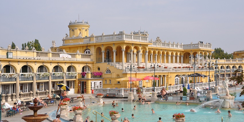 An image of pools at Széchenyi Thermal Bath, which is the best things to do in Budapest February.