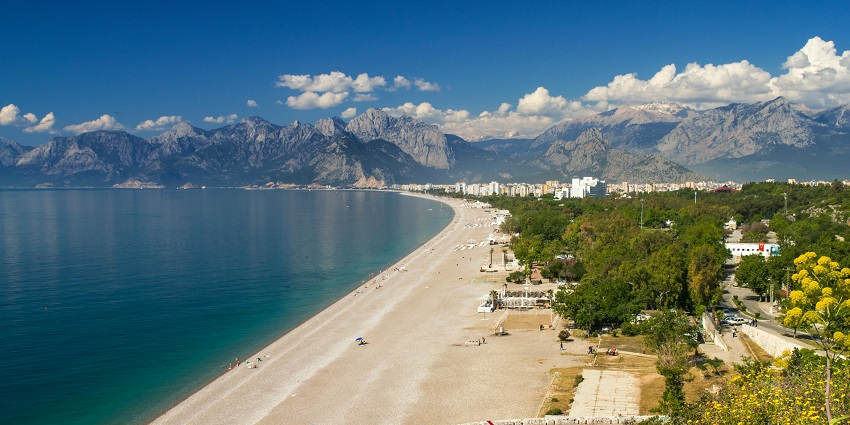 Enjoy a sun-soaked day lounging and swimming at the lively and beautiful Lady’s Beach, among the best things to do in Kusadasi.