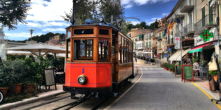 Scenic Tram ride along the Belgian coast with sea views and charming coastal towns.