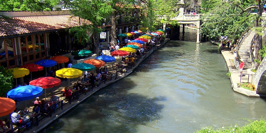 Strolling along the scenic San Antonio River Walk is one of the top things to do in San Antonio.