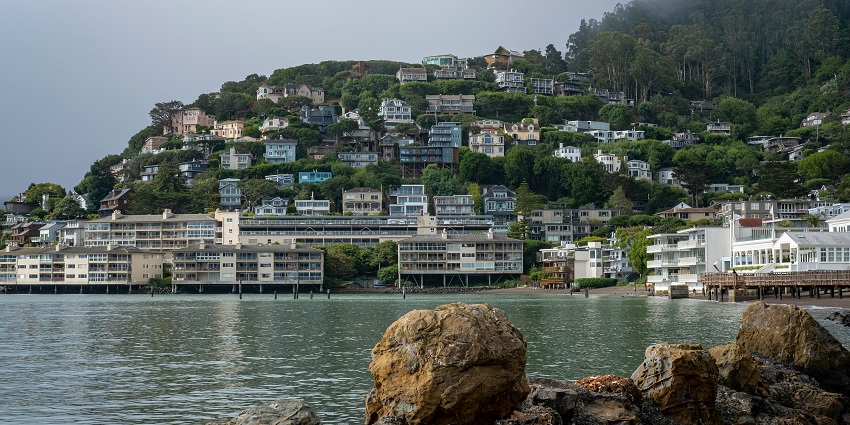 A scenic waterfront town with houseboats, among the best places to visit near San Francisco.