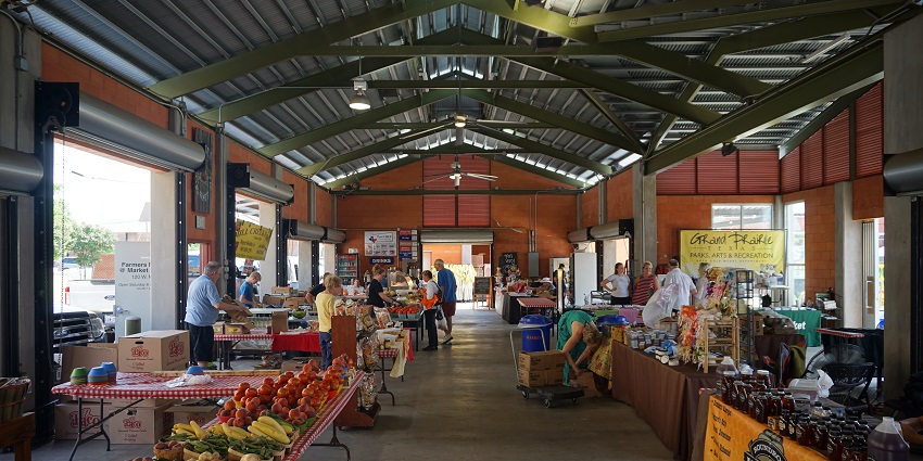 Savor local flavors at the Bethany Beach Market, perfect for fresh coastal produce.