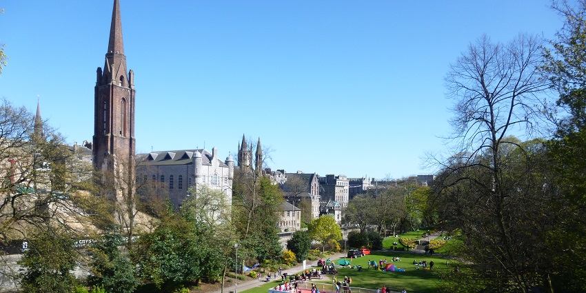 Image of Union Terrace Gardens, a peaceful stop among the things to see in Aberdeen at night.