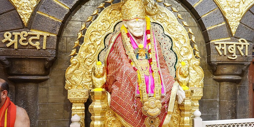 Shirdi Sai Baba Mandir in Tollygunge, Kolkata is a serene place for spiritual seekers