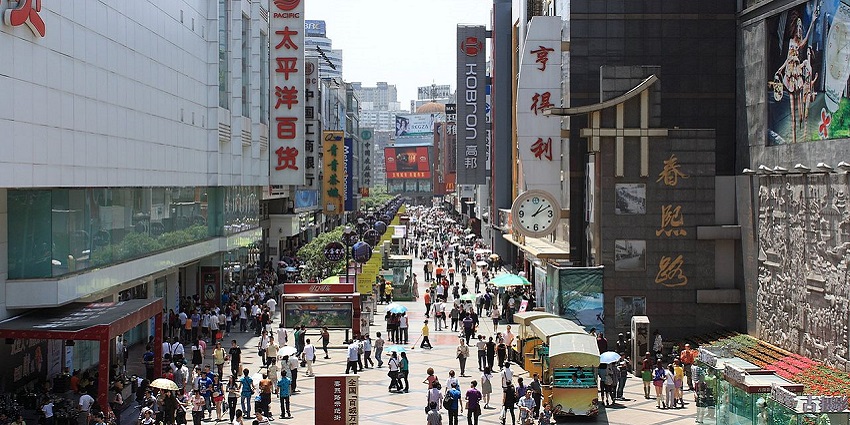 An aerial view of tourists exploring Chunxi Road, an exciting thing to do in Sichuan.