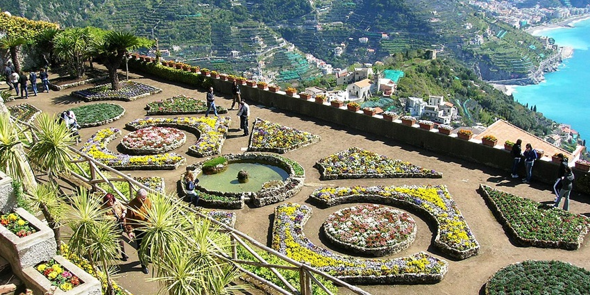 Things to do in Positano include wandering historic streets, visiting cliffside gardens, and admiring ocean views in Amalfi and Ravello villages.