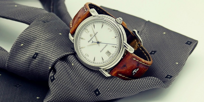 An image of a watch resembling the Swiss watch, a famous thing to buy in Switzerland.