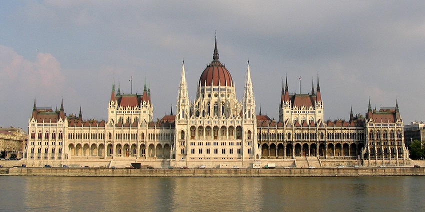 A winter view of Hungary’s Parliament Building, Famous things to do in Budapest February.