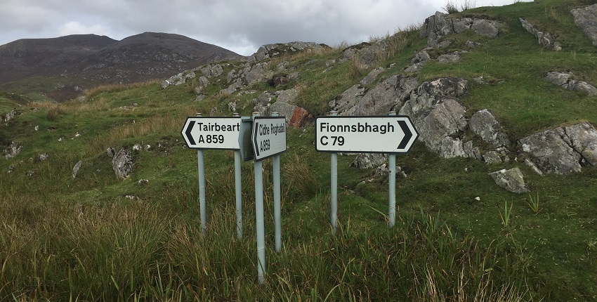 Things to do in stornoway - Scottish Gaelic road sign on Harris, at the junction of the C79