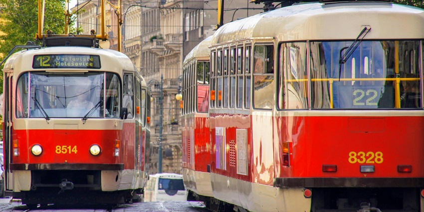 An image showing a tram arriving in Glenelg, a famous thing to see in Australia.