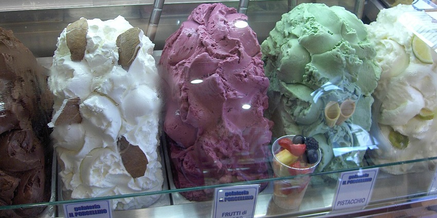 Image of gelato from Vivoli showcasing one of the must-try things to do in Florence in June.