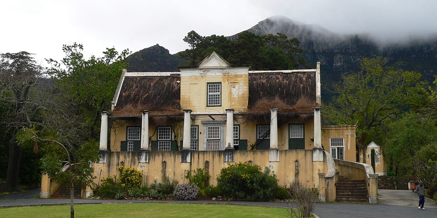 A colonial mansion with a dark past, reportedly haunted by a man who died horse riding, among the famous haunted places in Indonesia.