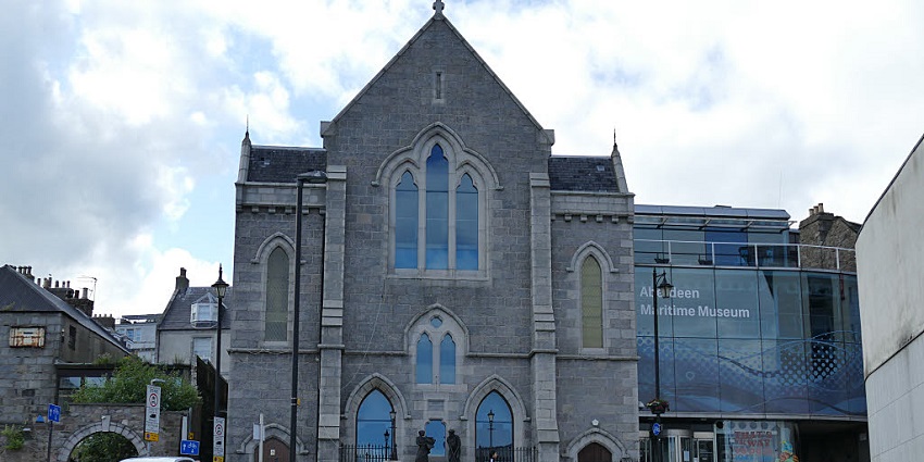 Tour the Aberdeen Maritime Museum and dive into the city’s seafaring past and maritime charm.