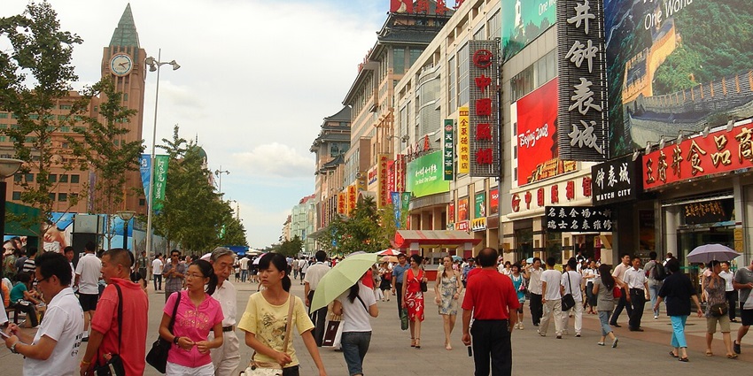 Tourist shops on busy streets in Wangfujing are among the best things to do in Beijing in February.