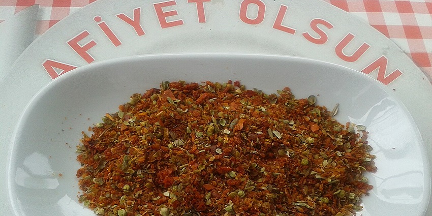 An image showing a mixture of spices from Turkey, an ideal souvenir from Turkey.