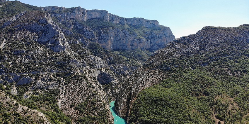 An image of Verdon Gorge, a valley in France admired for its turquoise river and dramatic cliffs.