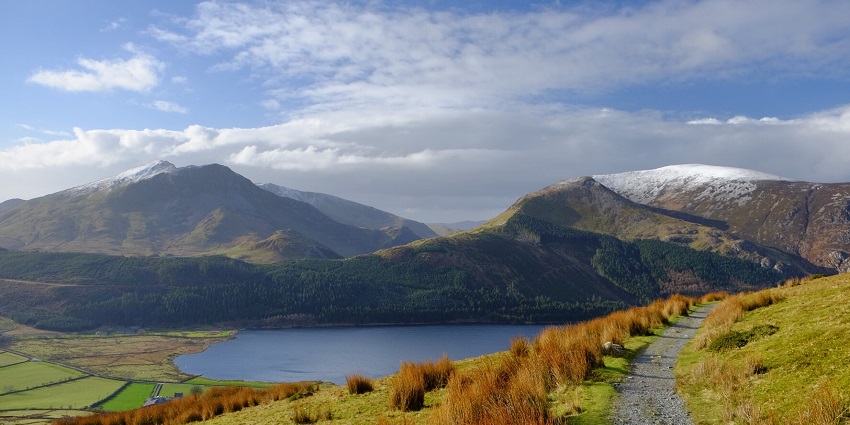 Things to do in Wales include exploring rugged peaks, lakes, and valleys, ideal for hiking and nature photography.
