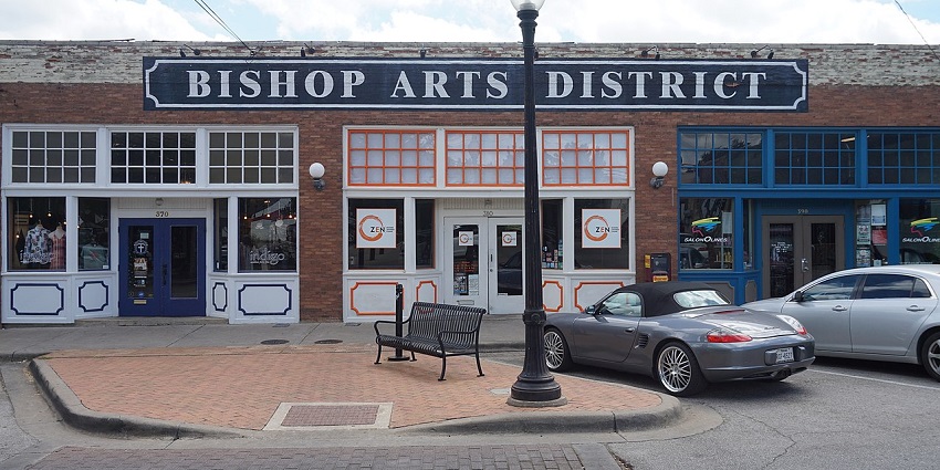 View of the Bishop Arts District, a popular neighborhood in Dallas, Texas.