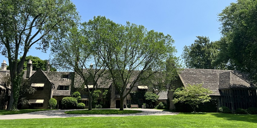 Visit the Dinker-Irvin House Museum and step into the town’s rich and preserved heritage.